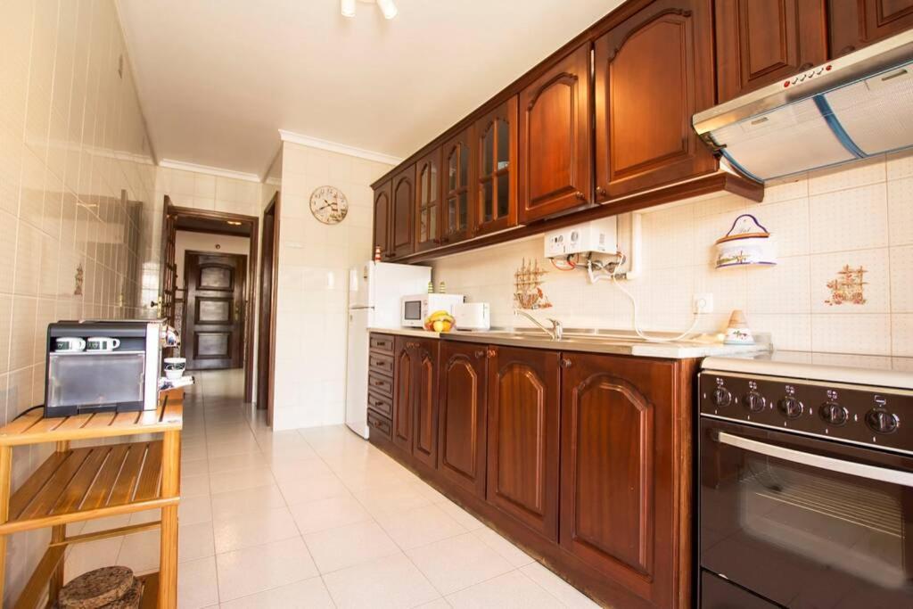 Casa Dos Farois Garagem Gratuito Praia Da Barra กาฟันญา ดา นาซาเร ภายนอก รูปภาพ